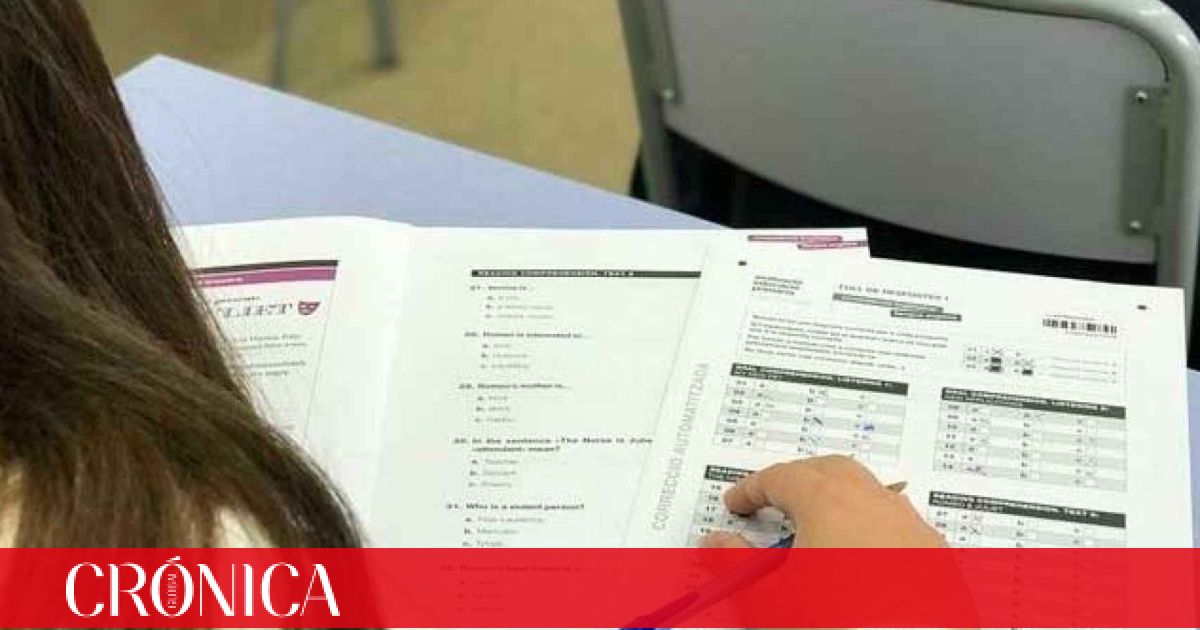 Más de 82 000 alumnos catalanes inician las pruebas de competencias