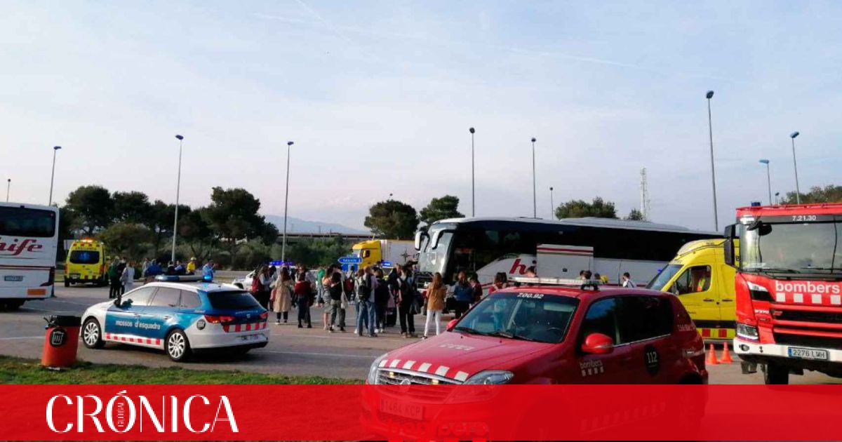 Retenciones En La AP 7 Tras Un Accidente De Autocar