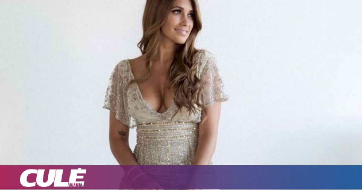 La foto de Antonella Roccuzzo besando a Toby y está en tanga