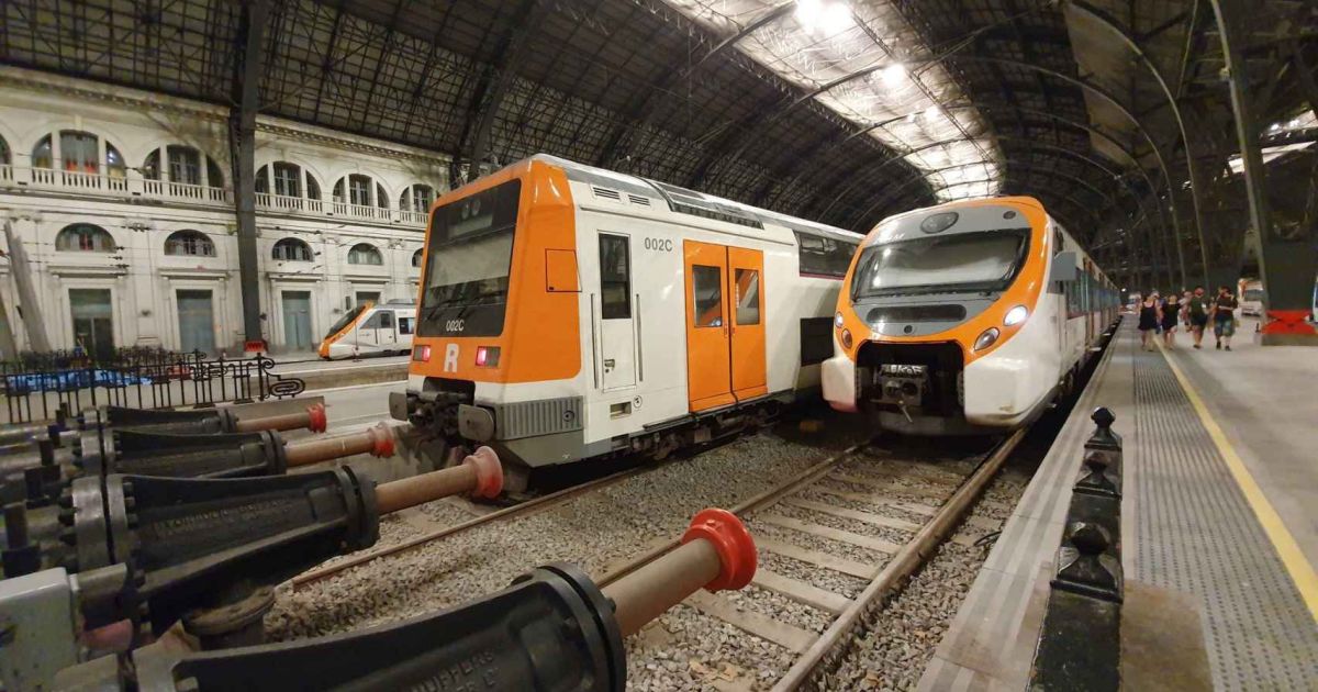 Una Aver A En Rodalies Provoca Casi Una Hora De Retrasos