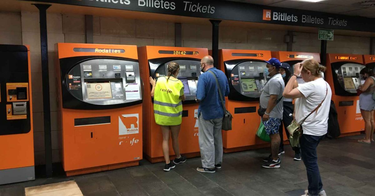 Rodalies Expide Abonos Gratis En Barcelona