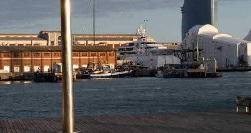El 'My Solaris', de Abramovich, en el Puerto de Barcelona / LUIS MIGUEL AÑÓN (CG)