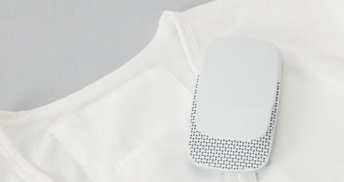 La camiseta Reon Pocket incorpora un dispositivo en la nuca / REON POCKET