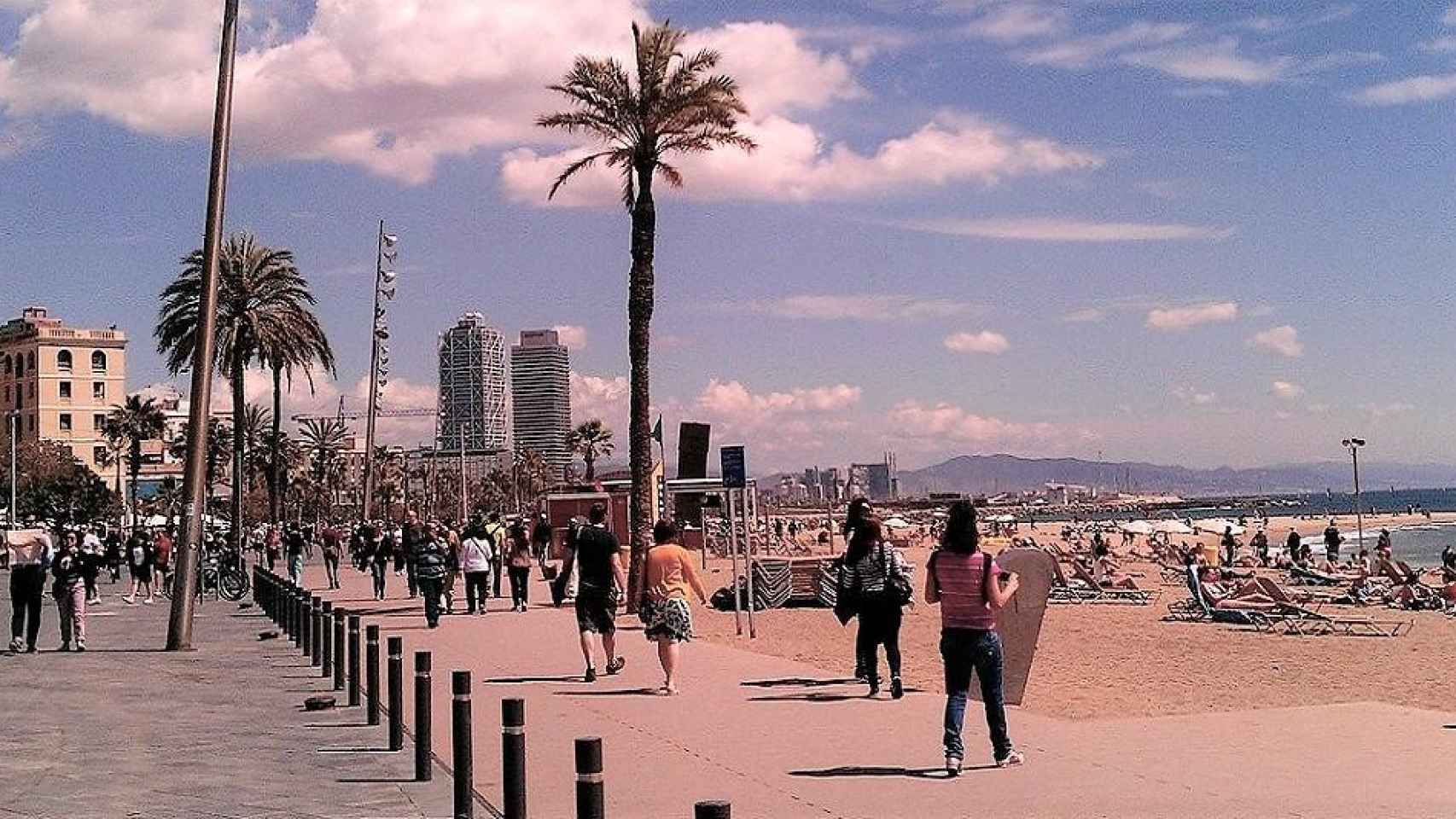 Playas de Barcelona, donde se acoge la iniciativa del Cinema Lliure a la Platja 2020 / Gorpol EN PIXABAY