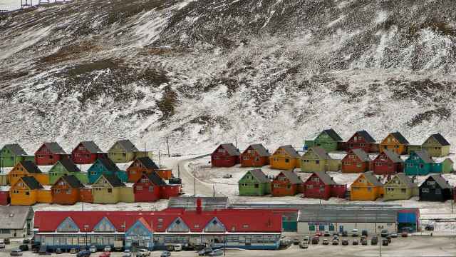 Una foto de archivo de Longyearbyen, el pueblo noruego