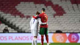 Griezmann y Cristiano Ronaldo en un Portugal-Francia / Redes