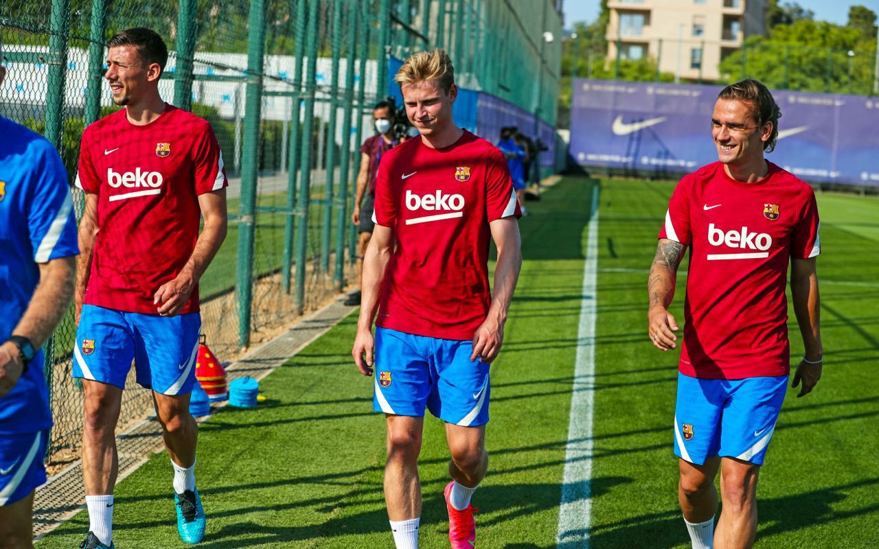Clement Lenglet, Frenkie de Jong y Antoine Griezmann en su regreso al primer equipo / FC Barcelona