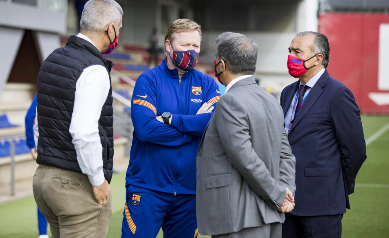 Joan Laporta y Rafael Yuste visitando a Koeman y la plantilla / FC Barcelona