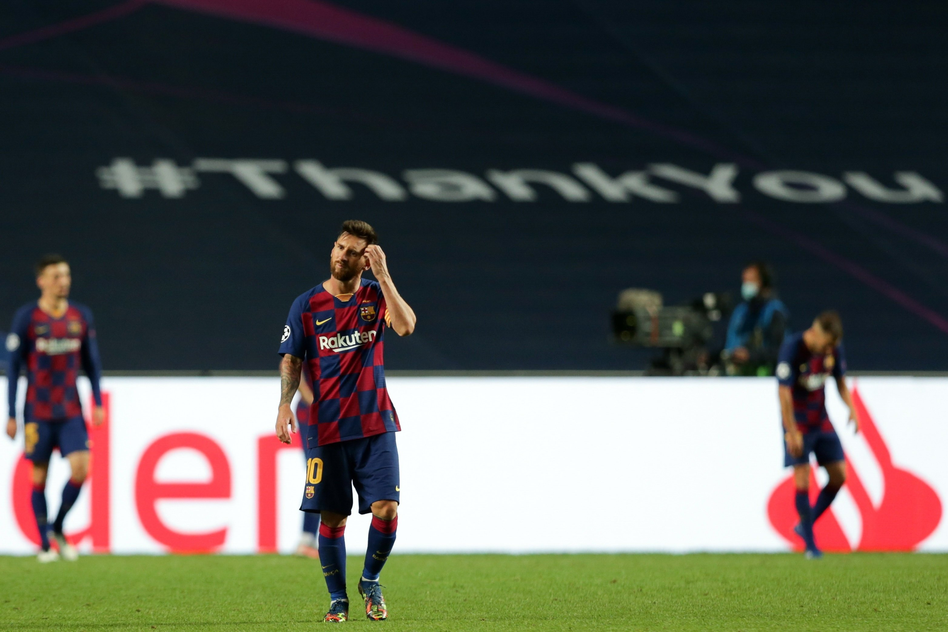 Los jugadores del Barça, lamentando la derrota contra el Bayern | EFE