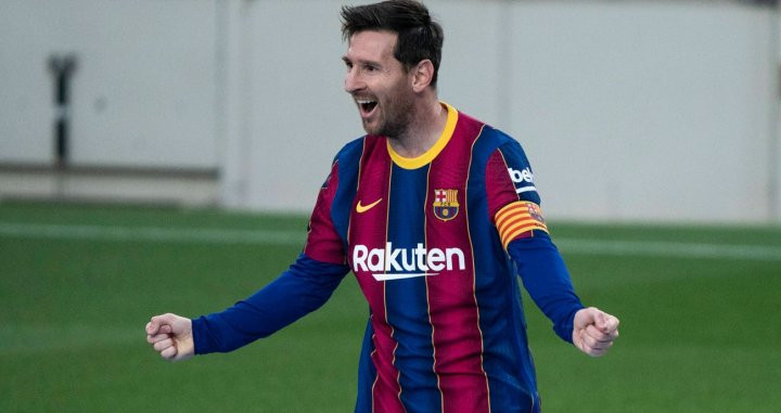 Leo Messi, celebrando su gol ante el Granada / EFE