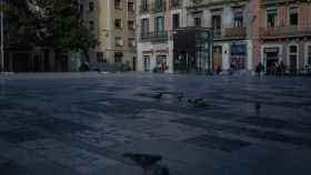 Una plaza de Barcelona casi vacía / EUROPA PRESS