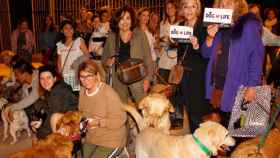 Los dueños de perros protestan contra Colau / TWITTER