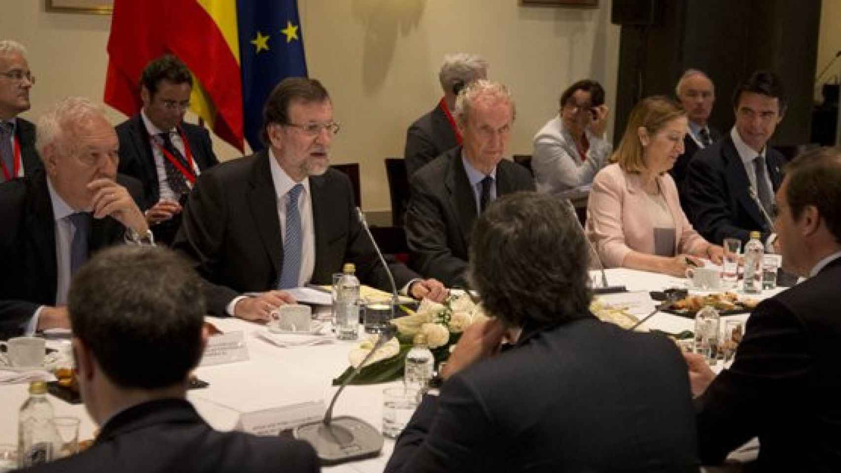 El presidente del Gobierno, Mariano Rajoy, durante la cumbre hispano-portuguesa en Baiona (Pontevedra)