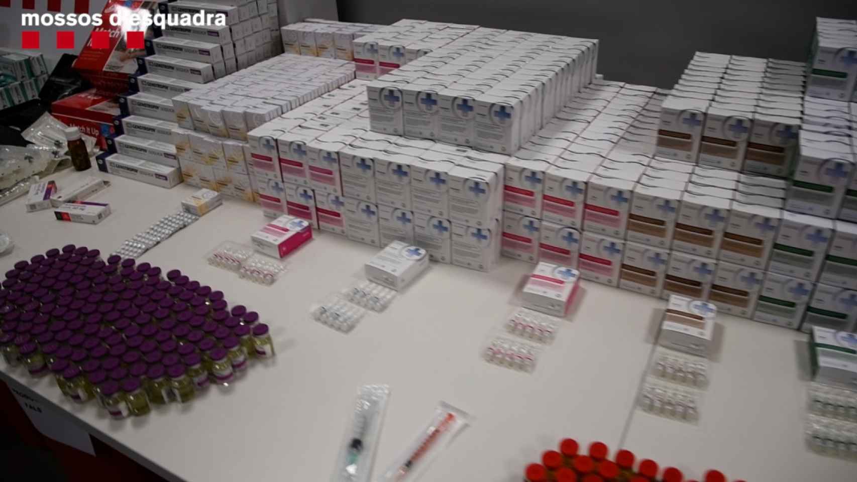 Medicamentos falsos intervenidos en un almacén de Barcelona por los Mossos d'Esquadra / MOSSOS