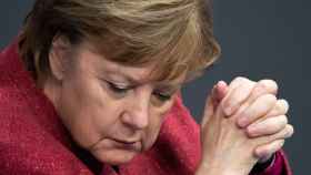 Angela Merkel, emocionada en el Parlamento alemán / EFE