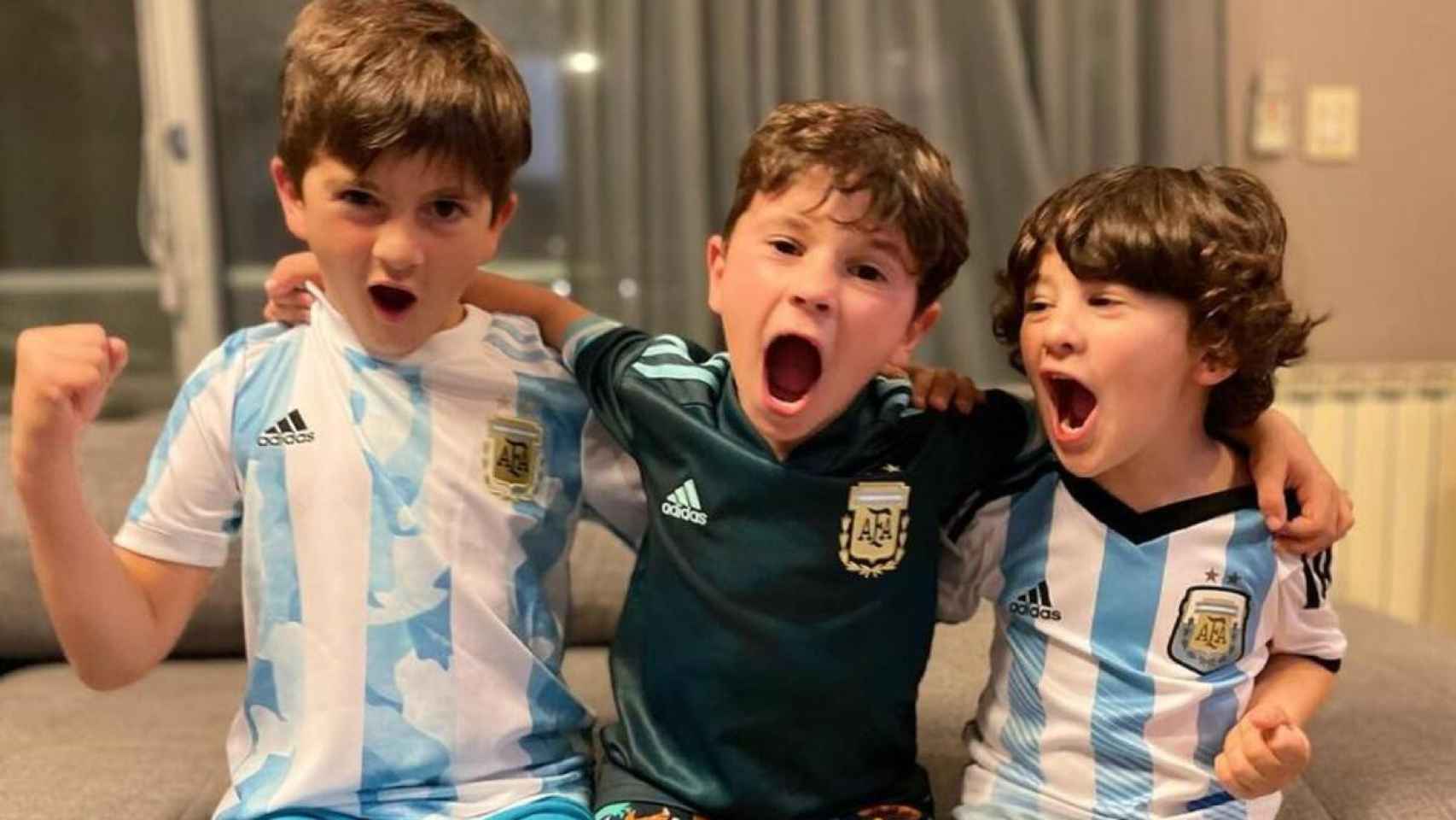 Los hijos de Messi celebran la victoria de Argentina
