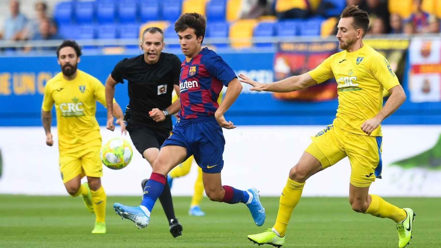 Riqui Puig jugando contra el Orihuela el pasado fin de semana / FC Barcelona