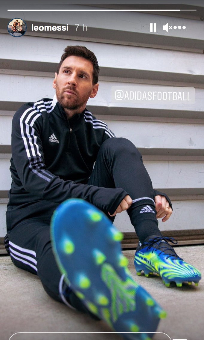 Leo Messi con sus botas supersónicas