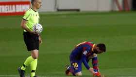 Jaime Latre con Messi en el Barça Valladolid / EFE