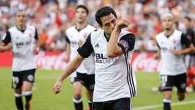 Dani Parejo celebra un gol con el Valencia / EFE