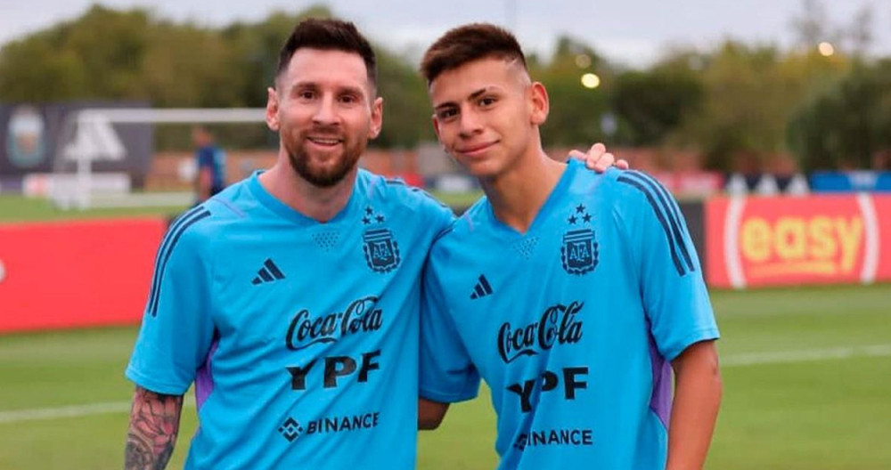 Leo Messi y Claudio Echeverri, en un entrenamiento de Argentina / REDES
