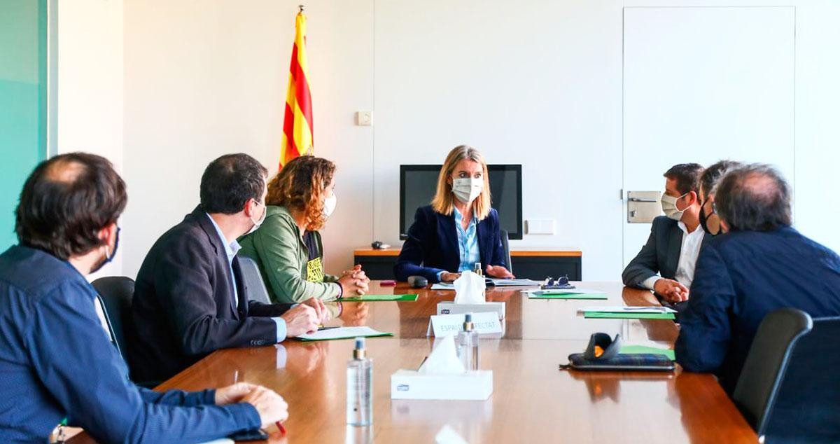 Mireia Ingla, alcaldesa de Sant Cugat, presidiendo una reunión del gobierno tripartito / MI