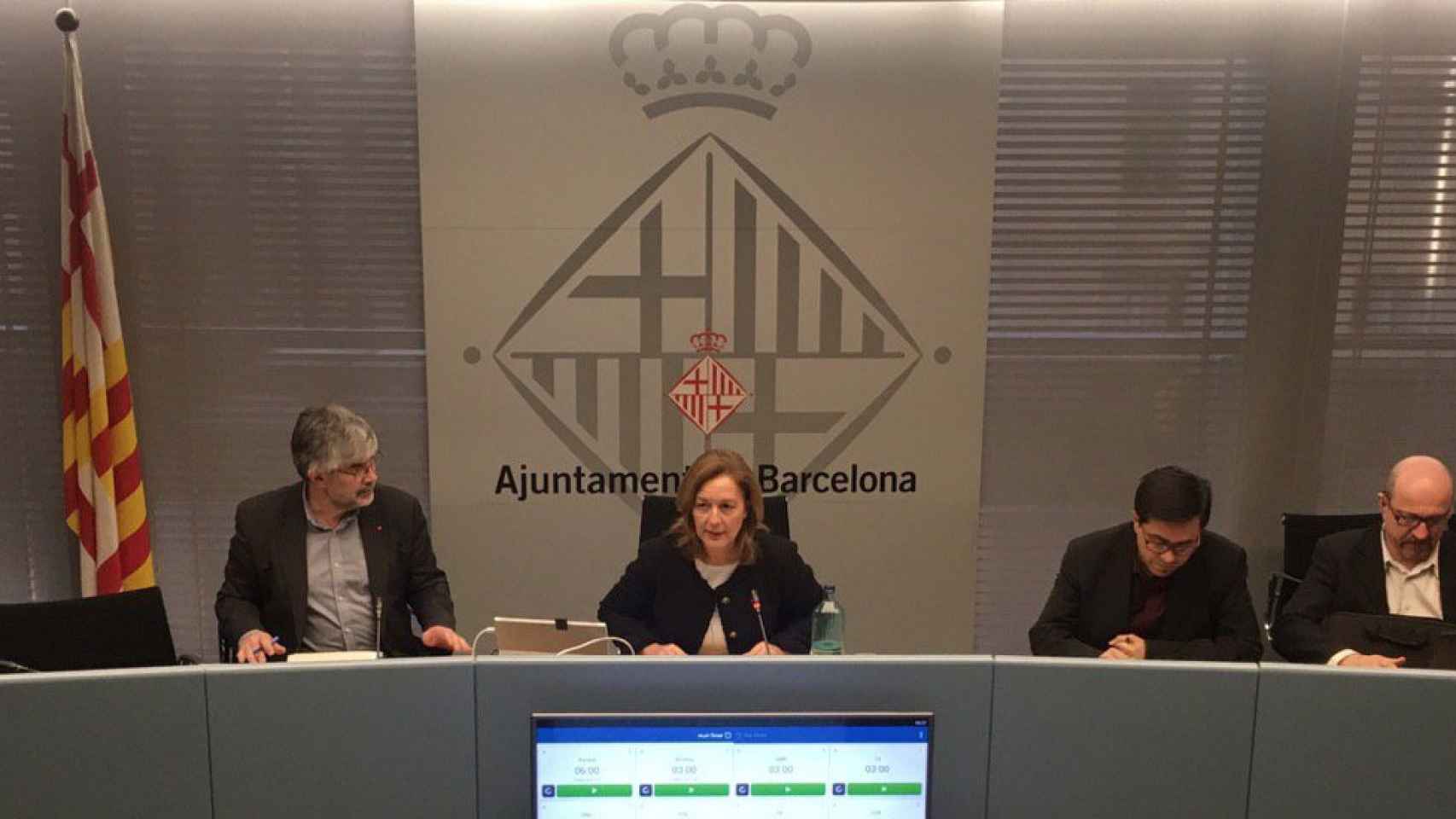 Una imagen de la comisión de Economía y Hacienda de Barcelona / TWITTER