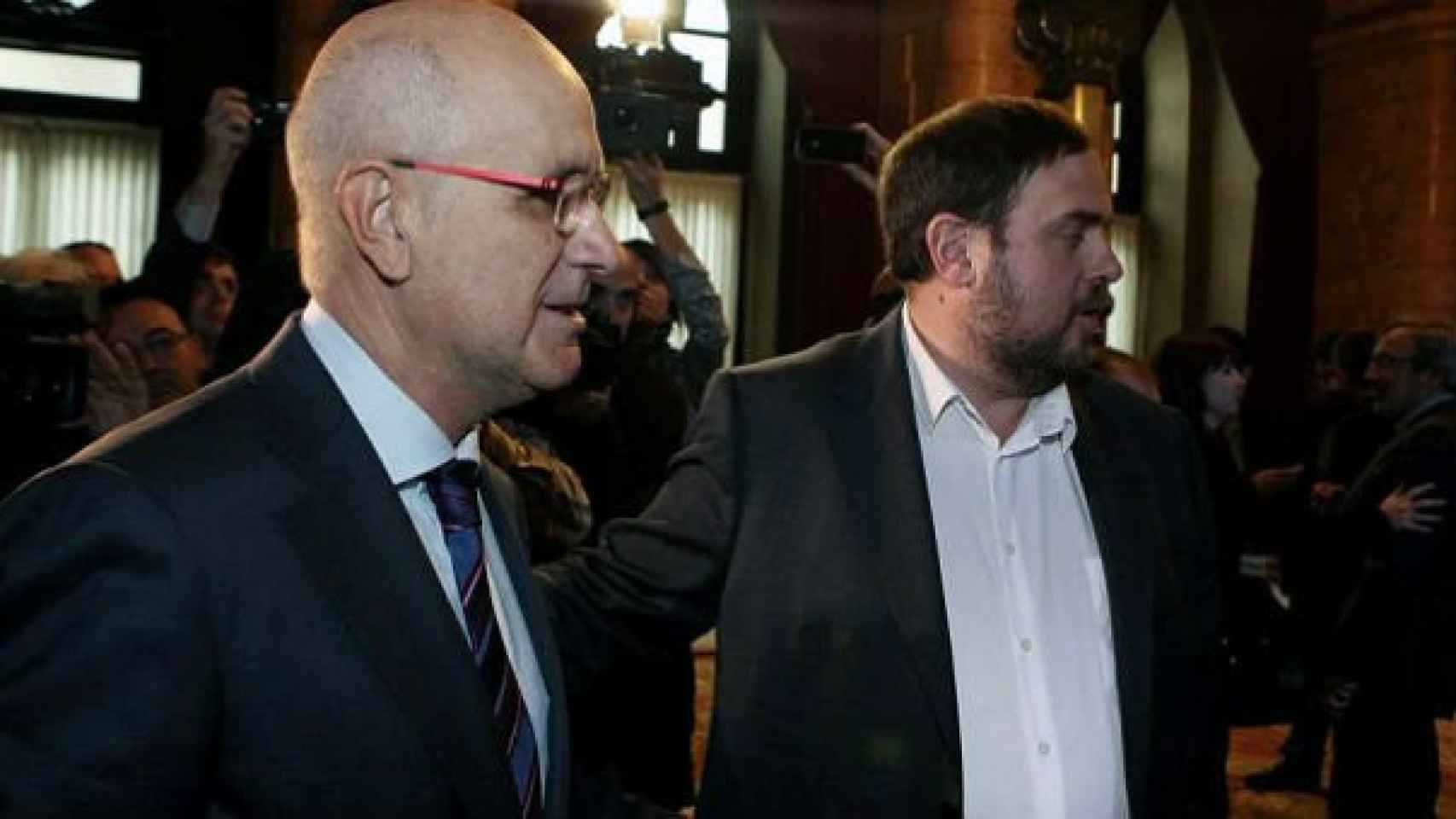 Duran i Lleida y Oriol Junqueras, en el Parlamento autonómico