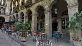 Plaza Reial de Barcelona, con una terraza vacía / GOOGLE STREET VIEW