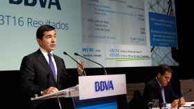 El consejero delegado del BBVA, Carlos Torres, durante la rueda de prensa ofrecida hoy para presentar los resultados de la entidad hasta septiembre | EFE