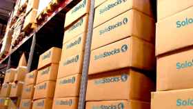 Mercancía de SoloStocks en un almacén / SOLOSTOCKS