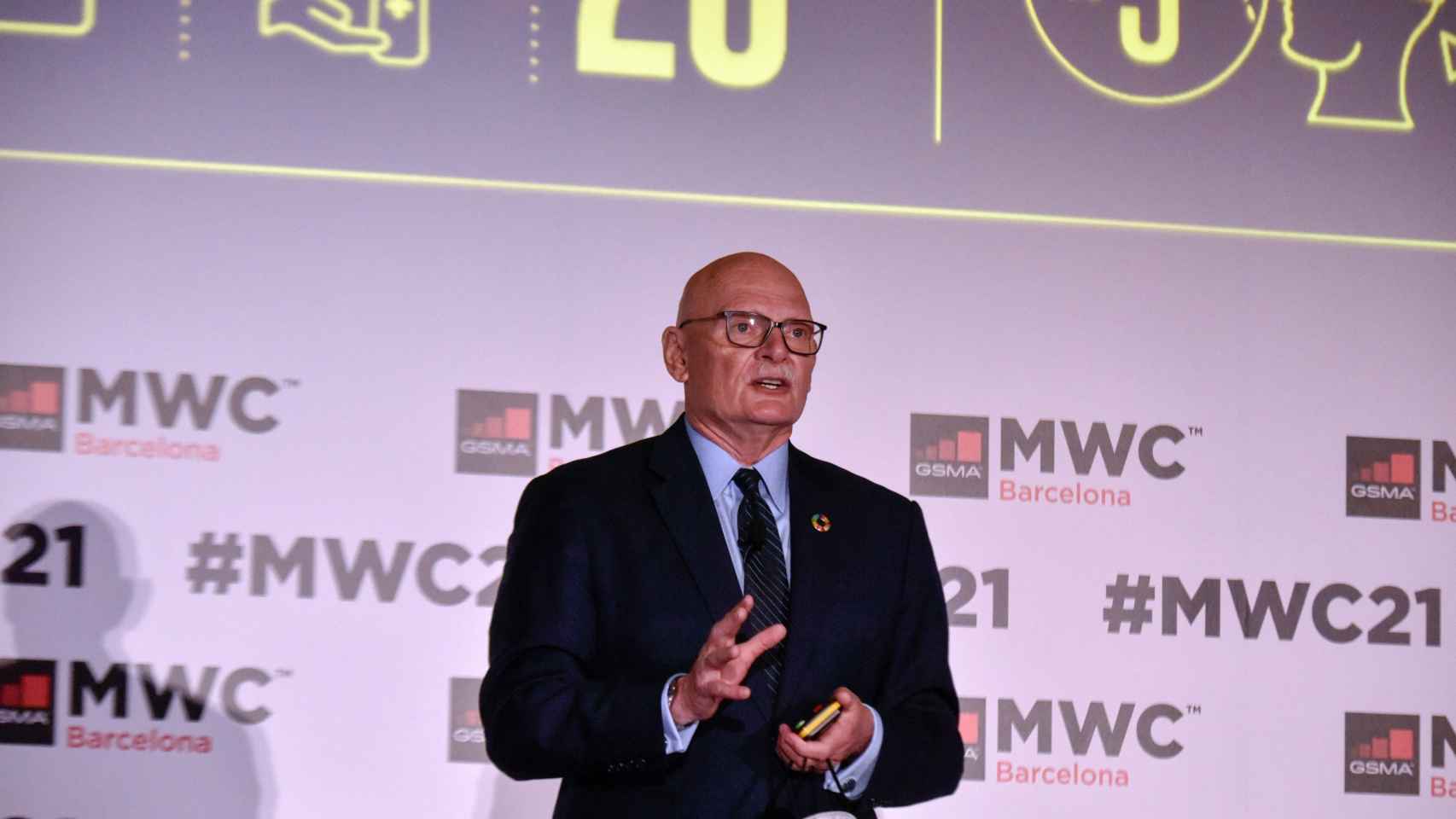 El CEO de la GSMA, John Hoffman, en una presentación de la edición del Mobile World Congress de 2021 / David Oller - EUROPA PRESS