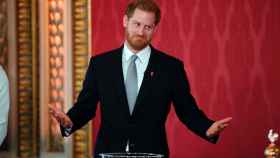 El Príncipe Harry renuncia al trono británico / AGENCIAS
