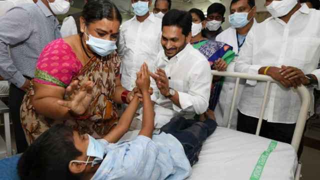 Un menor hospitalizado en la India por una nueva enfermedad / EFE