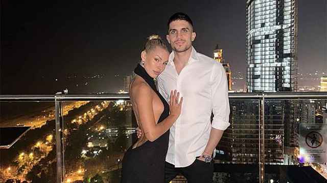 Marc Bartra y Jessica Goicoechea confirman su relación / REDES