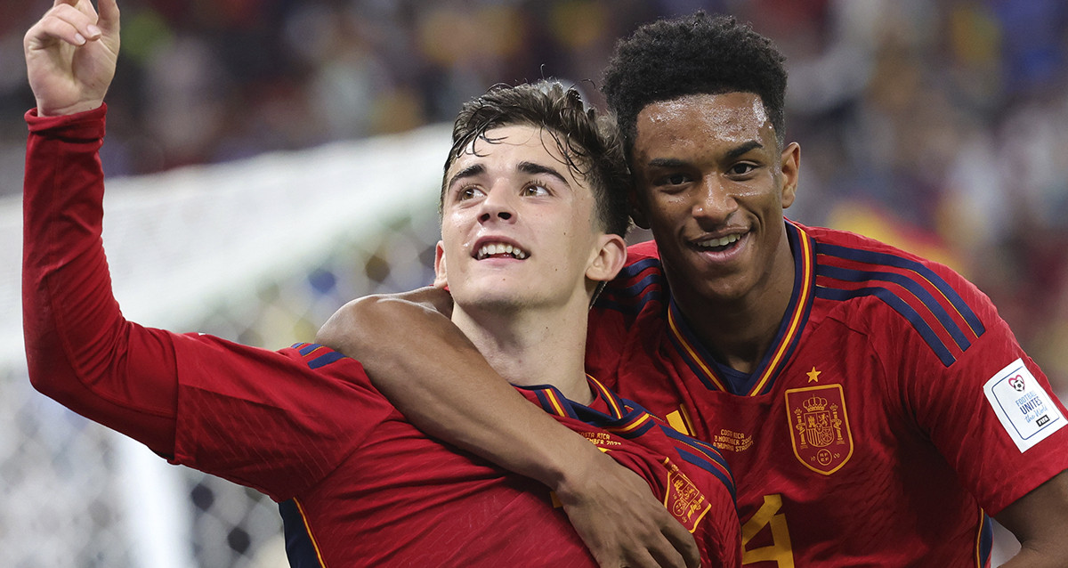 Gavi, junto a Alejandro Balde, celebrando su gol en la victoria de España contra Costa Rica / EFE