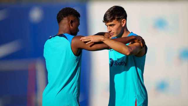 Ansu Fati y Pedri, las joyas de la corona, unidas en el primer entrenamiento del Barça 2022-23 / FCB