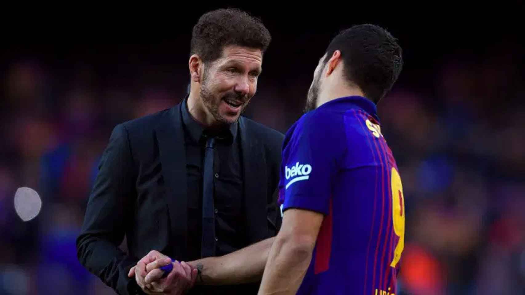 El Cholo Simeone y Luis Suárez conversando en un Atlético-Barça / Redes
