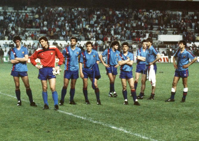 Los jugadores del Barça, tras caer contra el Steaua de Bucarest en la final de la Copa de Europa de 1986 | Archivo