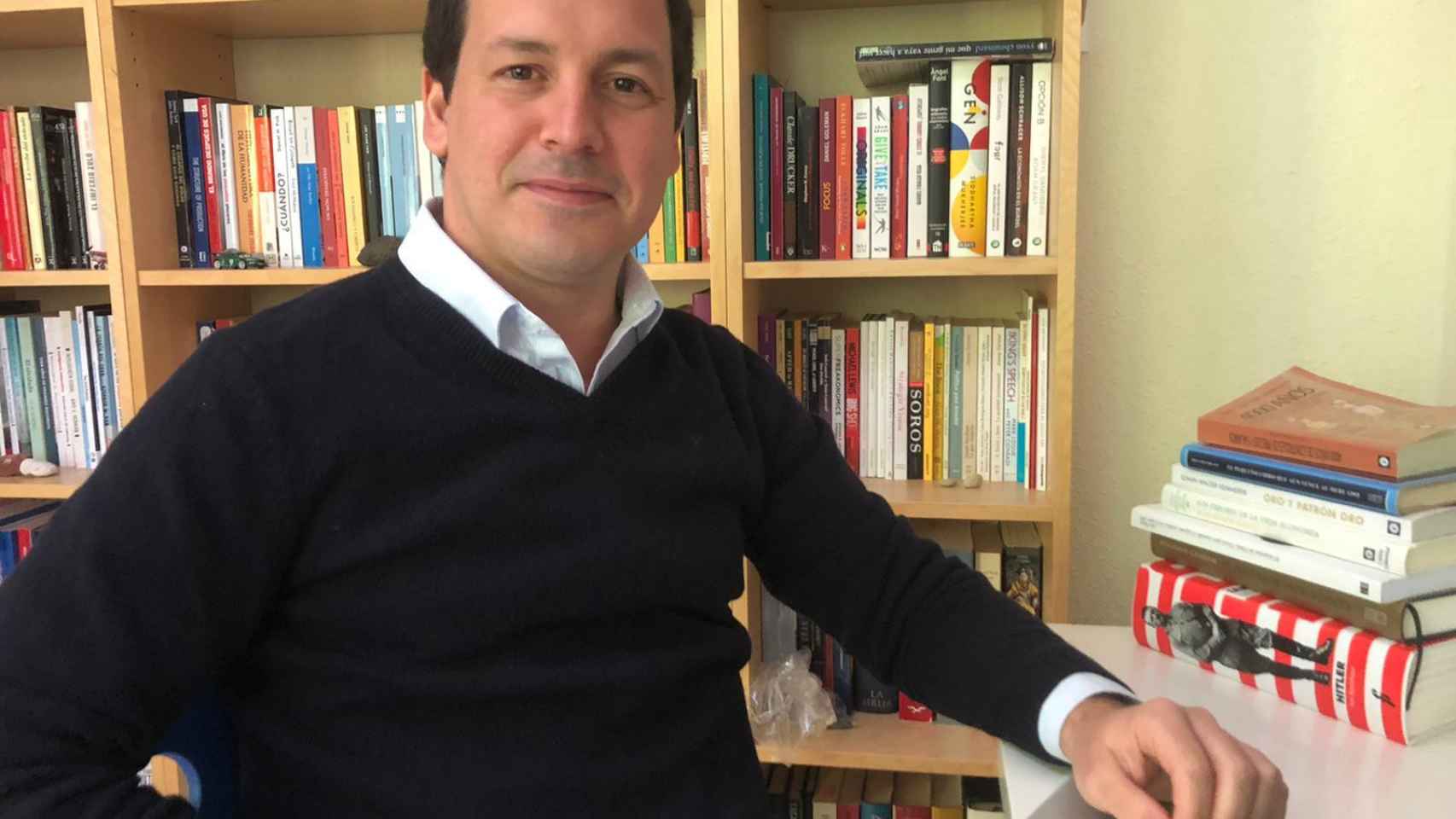 El analista financiero Luis Torras, en la entrevista con 'Crónica Global'