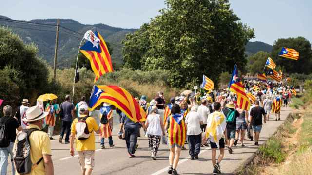 Marcha independentista convocada por Òmnium y ANC para protestar contra la visita de los Reyes de España a Poblet / EUROPA PRESS