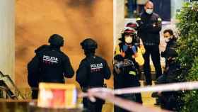 Los Mossos d'Esquadra tras un tiroteo en Barcelona / EFE