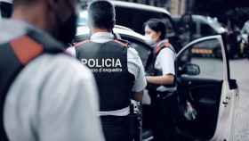 Efectivos de Mossos d'Esquadra investigan la muerte violenta de un hombre en Barcelona / MOSSOS