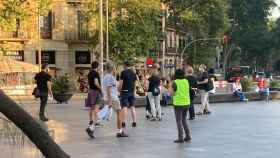 Escasa afluencia a la protesta convocada por la CUP y los CDR en la plaza Universitat de Barcelona / CG