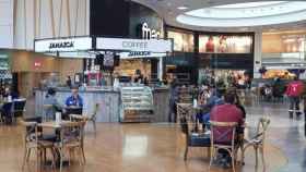 Cafetería de un centro comercial antes de la pandemia de Covid / EFE