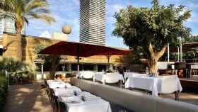 Imagen del restaurante Bestial, propiedad de Grupo Tragaluz y situado frente al Hotel Arts, con la Torre Mapfre de fondo / GT