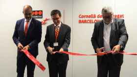 Miquel Buch, Antonio Anguita y Antonio Balmón durante la inauguración de la sede de Securitas en Cornellà / EP