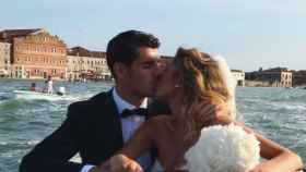 Álvaro Morata y Alice Campello se besan tras casarse en Venecia / CD
