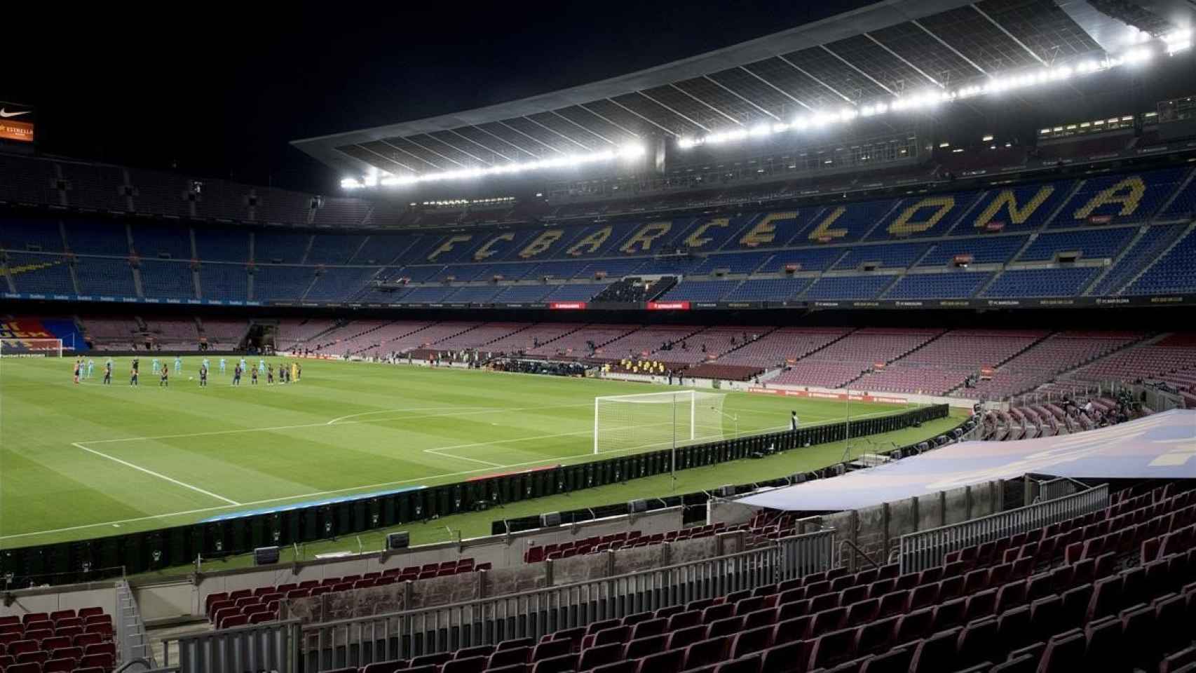 El Barça juega un partido en un Camp Nou vacío | EFE