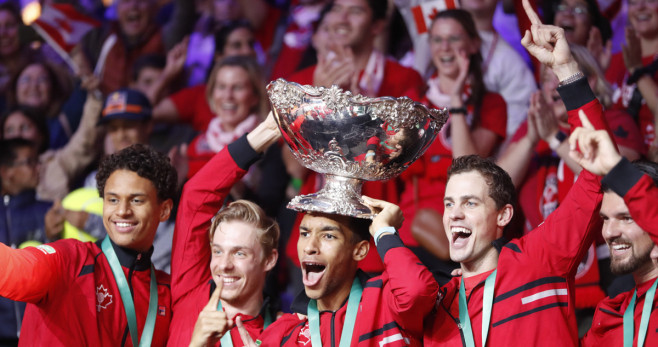 Canadá celebra la conquista de la Davis Cup 2022 / EFE